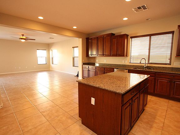 4th image of 1300 W Varese Way