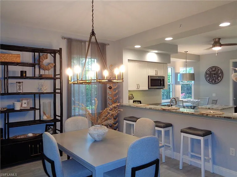 575 El Camino Real #6 — Photo 17