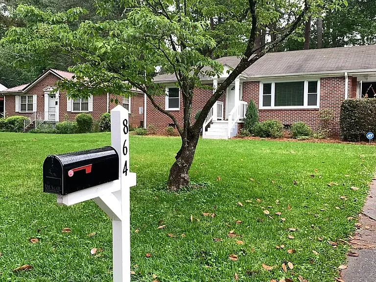 864 Shadowridge Dr — Photo 2