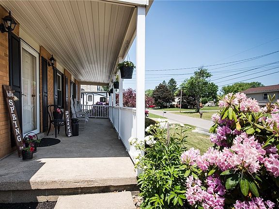 3rd image of 103 Layton Dr