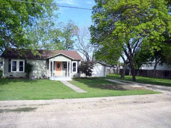 306 S 1st St, Valley Mills, TX 76689