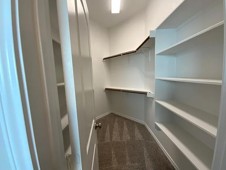 5208 Leaning Tree Dr — Photo 19