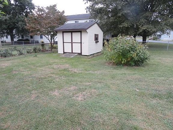 3rd image of 116 Ashby St