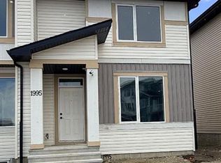 1995 W McCaskill Dr, Crossfield, AB T0M0S0