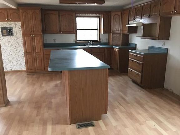 2nd image of 235 S Dade #235