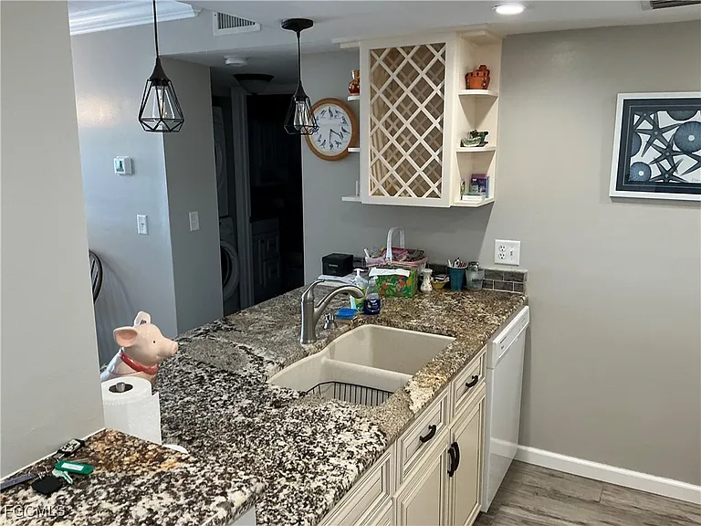 2885 Palm Beach Blvd #408 — Photo 8