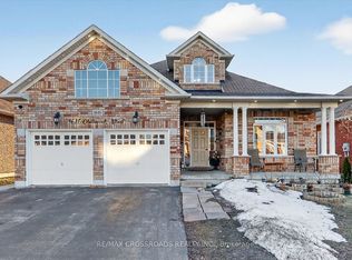1626 Chilliwack St, Oshawa, ON L1K 0C4