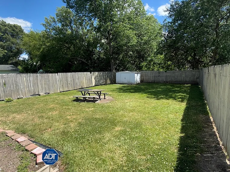 310 E Lyndon Ave — Photo 11