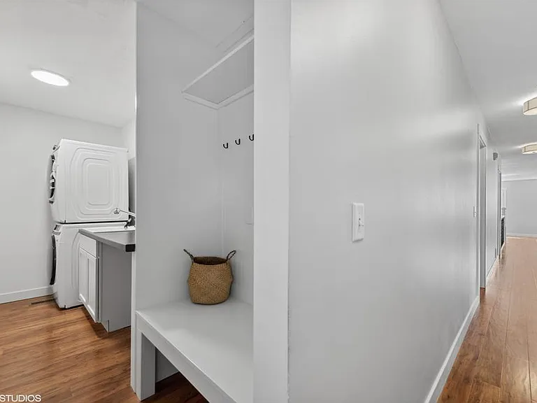 5827 Xerxes Ave S — Photo 44