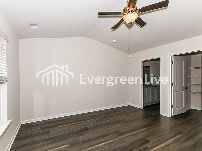 2244 Courtina Way — Photo 9