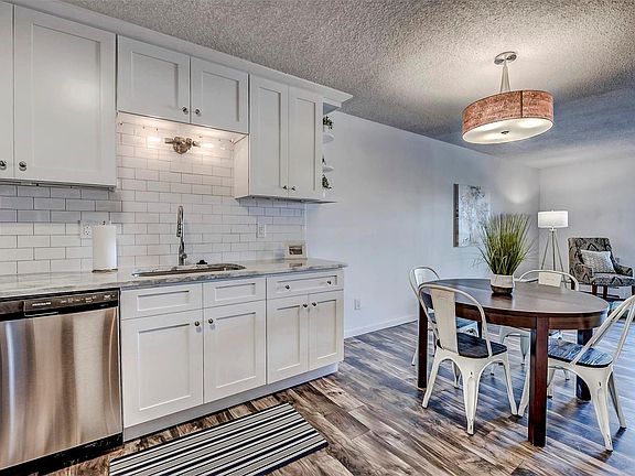 5th image of 3465 S Poplar St APT 202