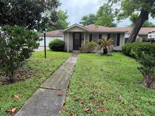 4300 Weaver Rd, Houston, TX 77016