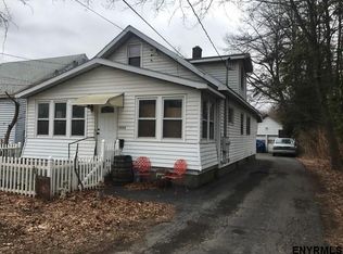 3356 McDonald Ave, Schenectady, NY 12304