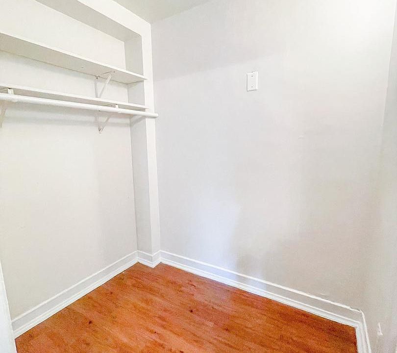 1st image of 4236 N Broadway St #317
