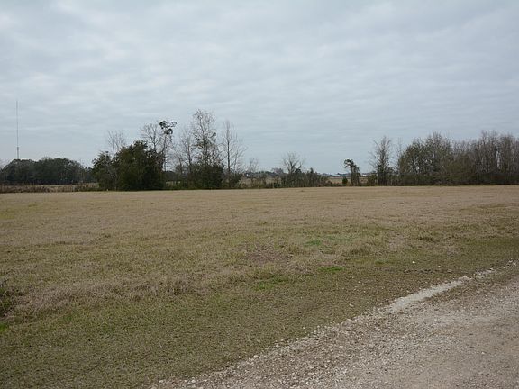 4th image of 700 Young St