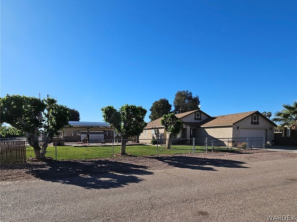 1st image of 672 E Gordon Drive