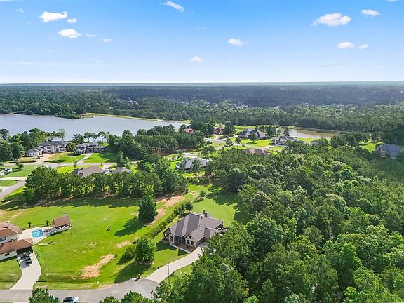 2nd image of 310 Scenic Lake Ct