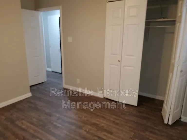 8012 Chaparral Dr — Photo 9