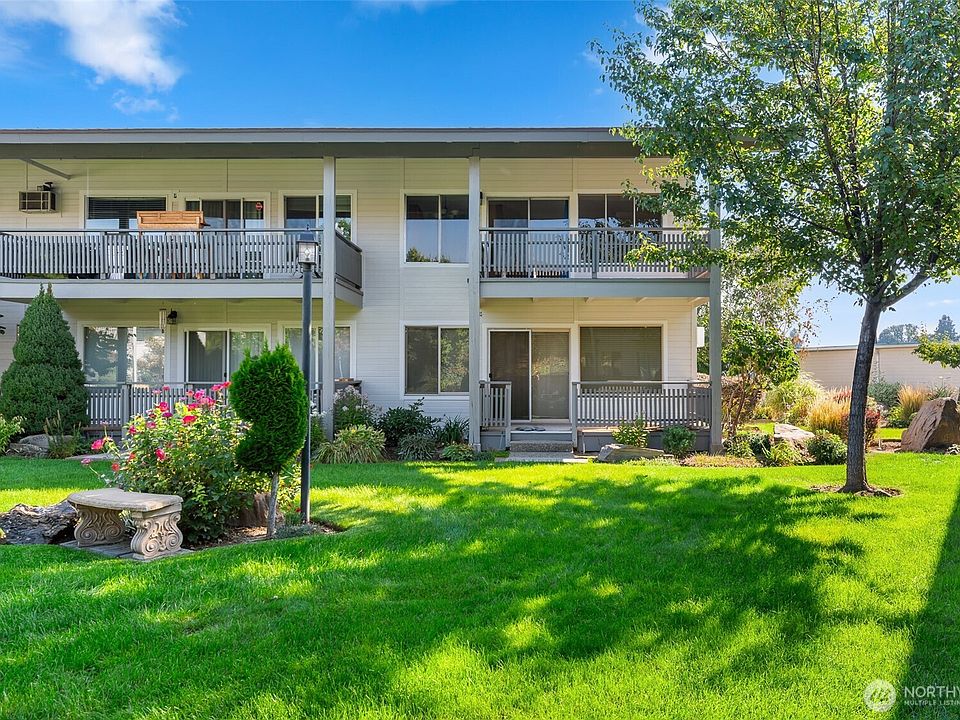 1st image of 10 S Cove Avenue #16