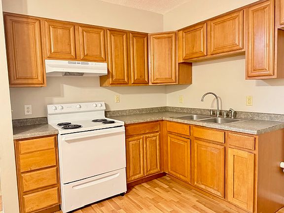 2nd image of 611 Wessor Ave APT 1