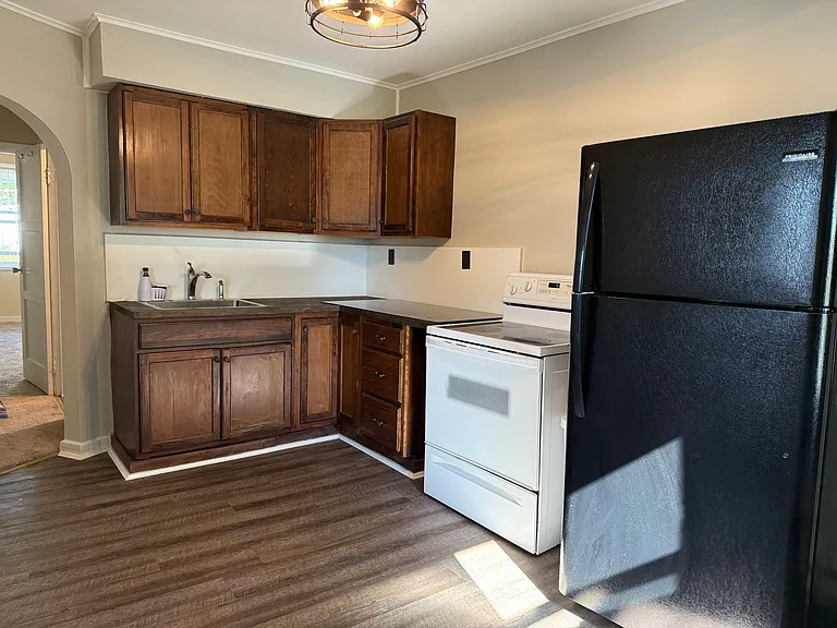 720 College Ave #2 — Photo 1