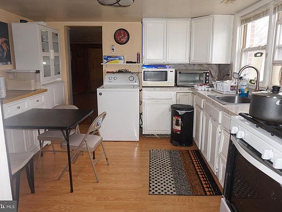 5th image of 7711 Nordbruch Ave