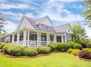 1090 Magnolia Dr, Madison, GA 30650