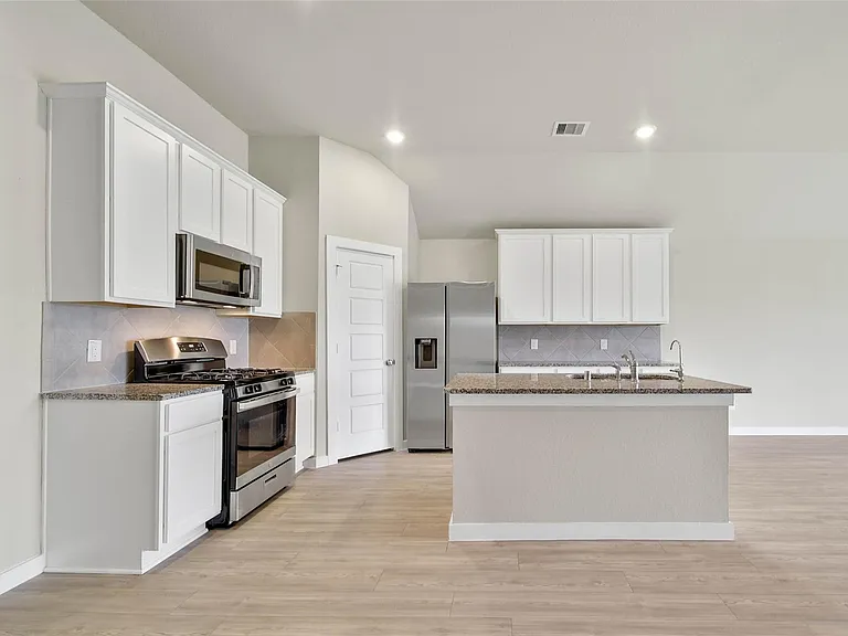 1016 Brighton Orchards Ln — Photo 11