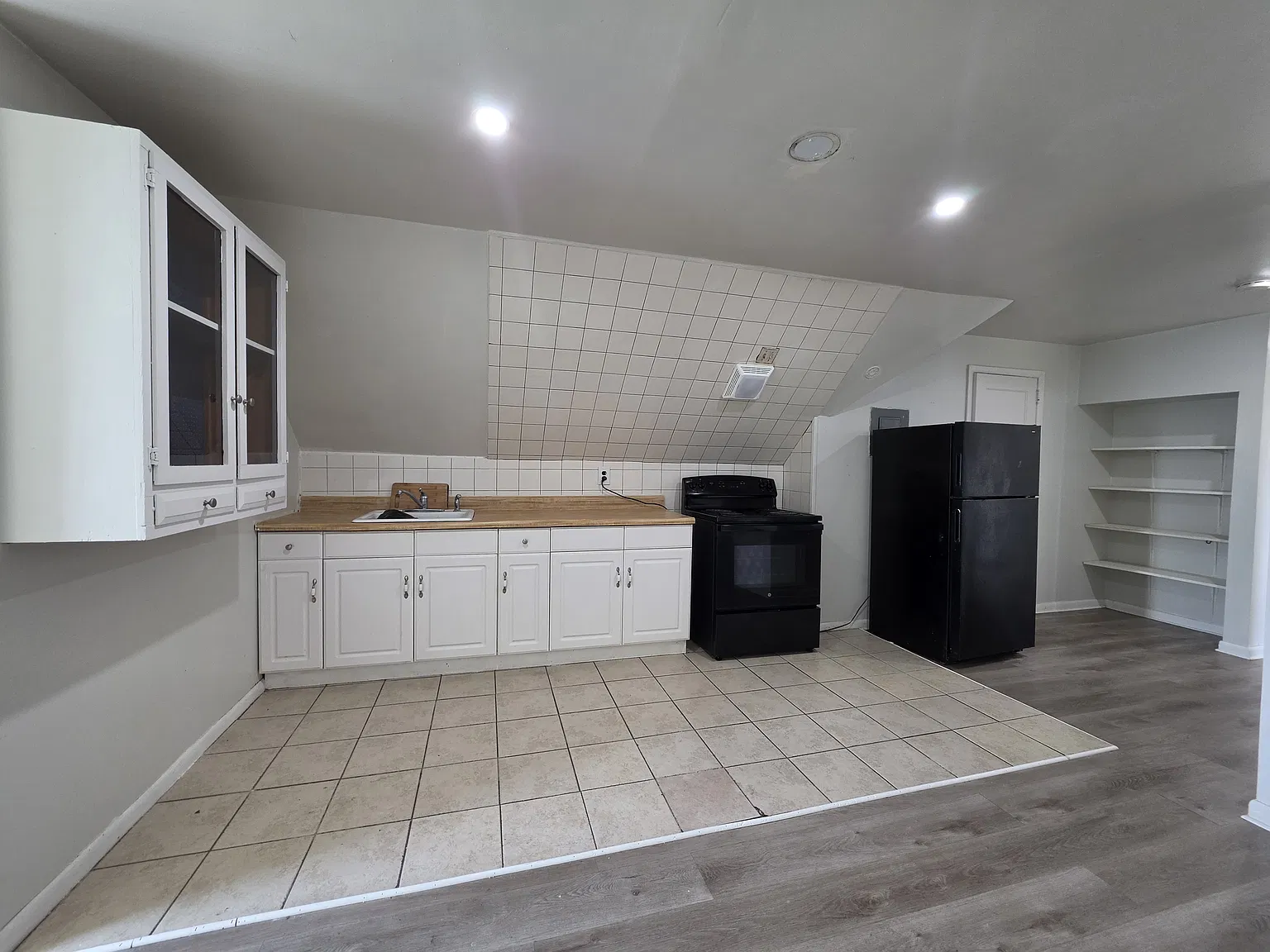2 bed, $1,800 — Photo 4