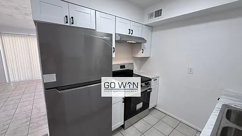 68 W Southern Ave Photo 1
