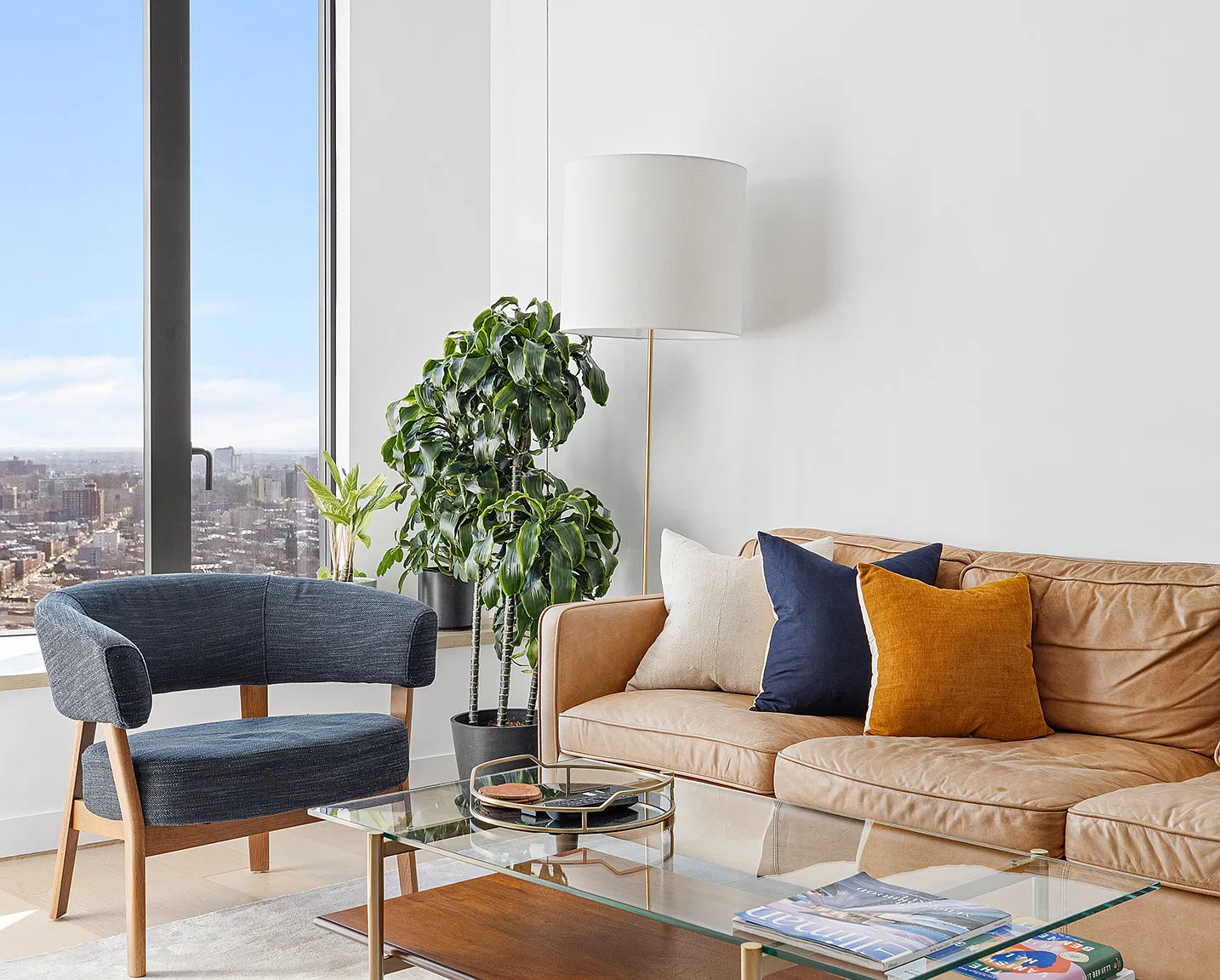 11 Hoyt Street — Photo 3