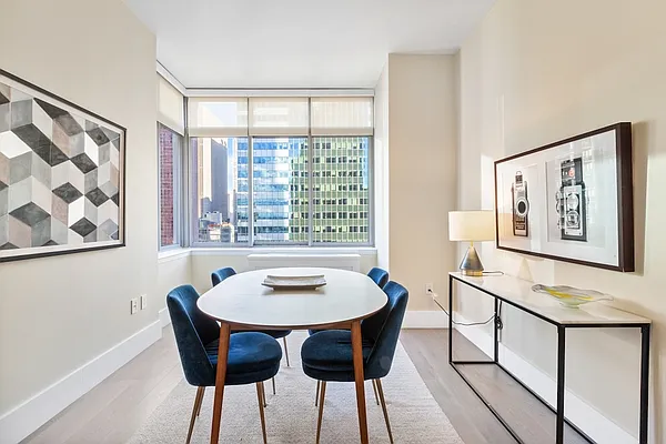 Rented by Greystar | media 20