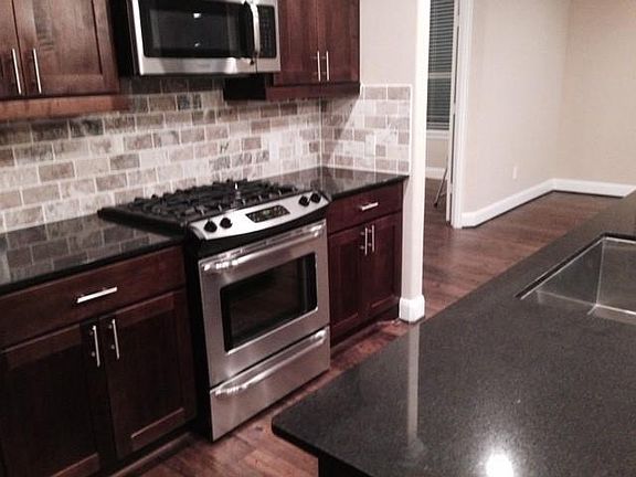4th image of 417 Marina View Dr