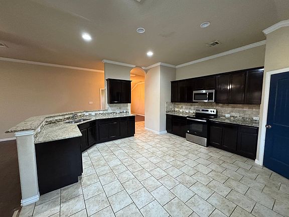 4th image of 6401 Alabaster Dr