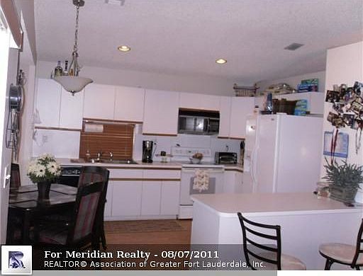 3rd image of 3160 W Quayside Dr