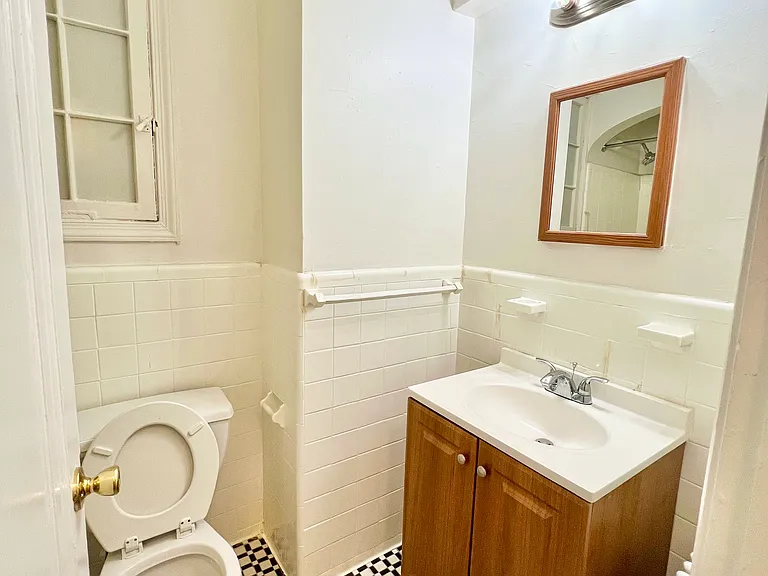 1334 Fort Stevens Dr NW — Photo 4