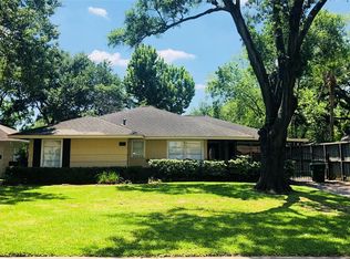 3923 W Main St, Houston, TX 77027