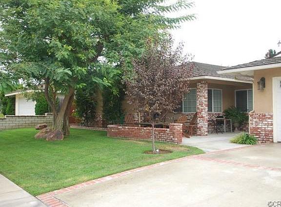 3rd image of 702 E Vista Del Gaviota Ave