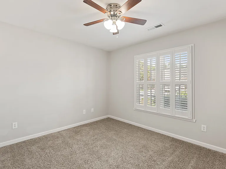 1908 Longburn Dr — Photo 18