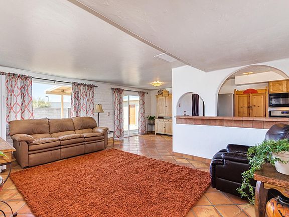 3rd image of 4541 W Calle Marco