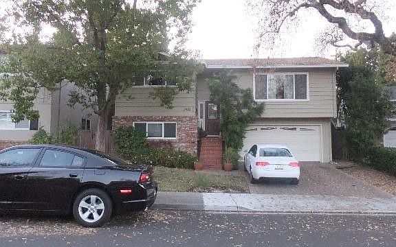 5th image of 2430 Edith Ave