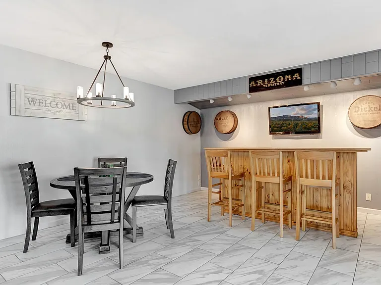 1524 E Broadmor Dr — Photo 5