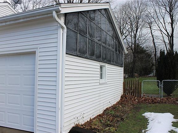 5th image of 48 Ramblewood Dr