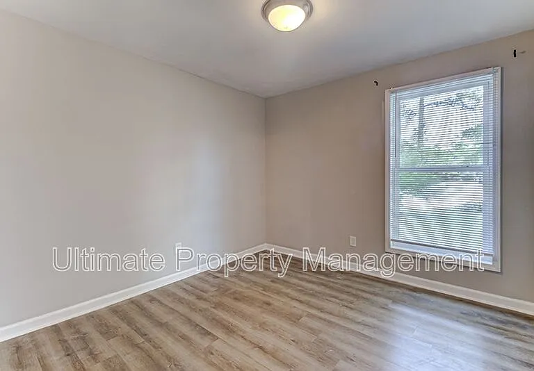 5038 Shelley Dr — Photo 9
