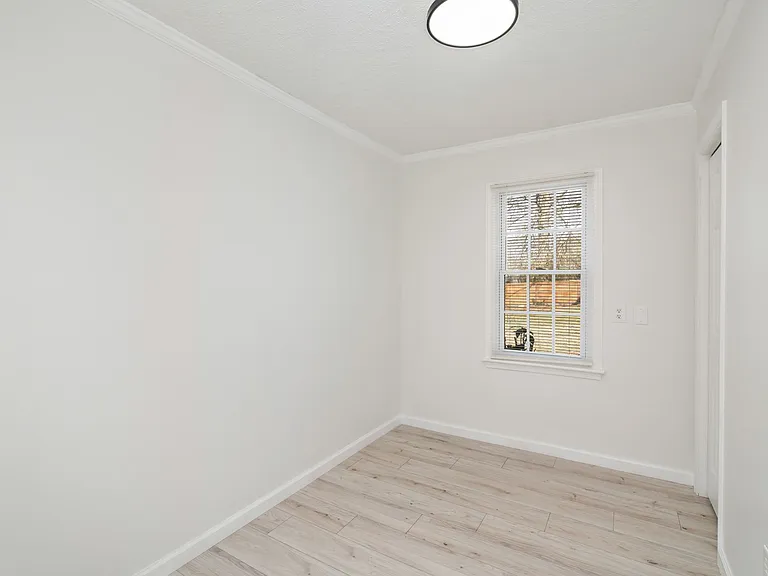 331 Sarvis Dr — Photo 26