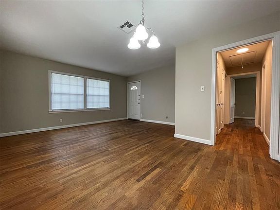 5th image of 1941 N Avenue H