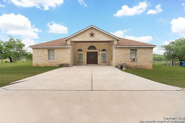 1st image of 21174 Us Highway 281 S