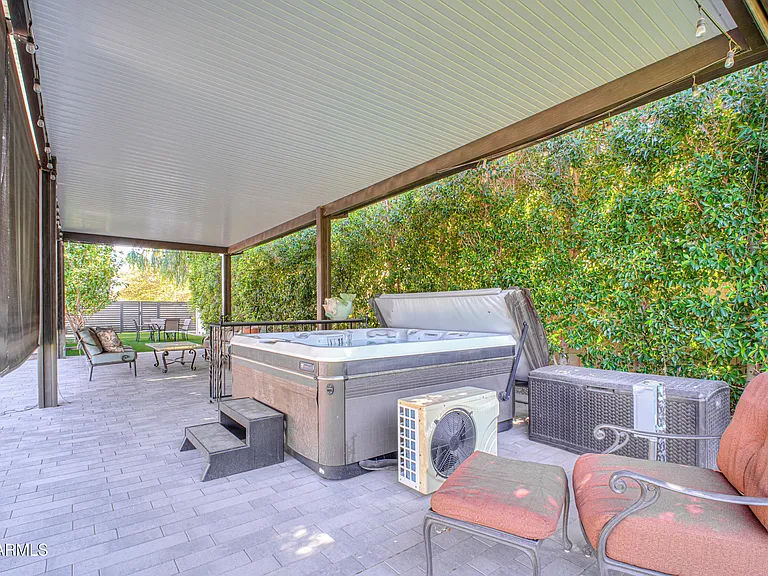 12424 E Victoria St — Photo 89