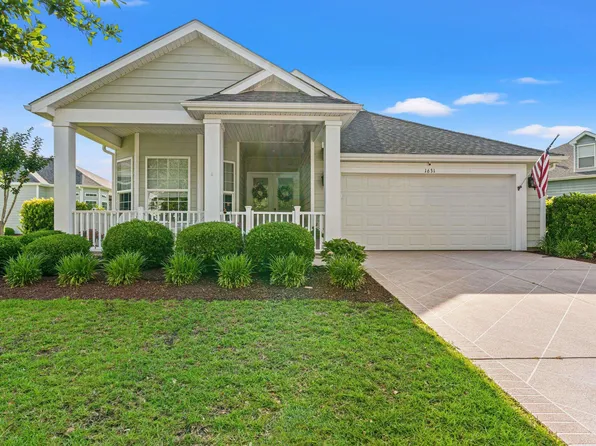 1631 Murrell Pl., Murrells Inlet, SC 29576