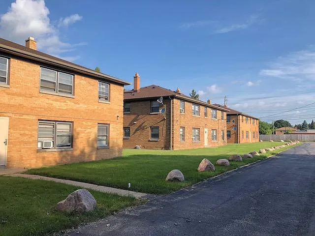 Building Photo - 5550 N 27th St